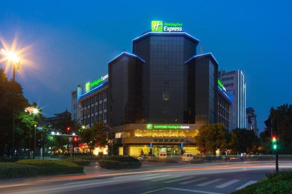 Holiday Inn Express Yangzhou City Center By Ihg Exteriér fotografie